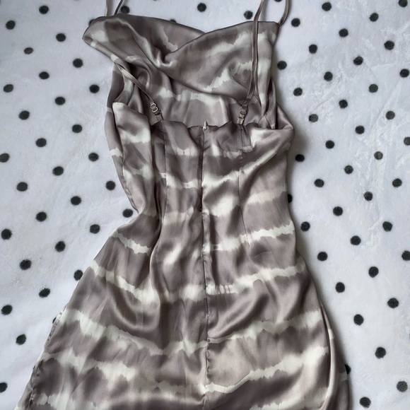 Mini silky Mendocino dress - Picture 3 of 5